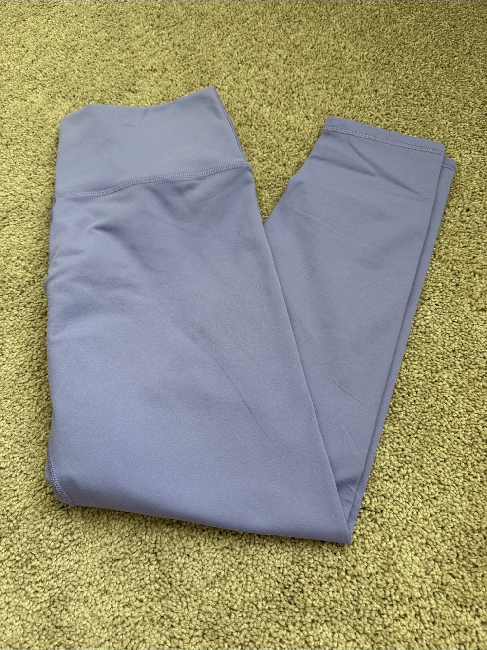 🆕 aerie Offline The Hugger Hi-Rise Leggings in purple